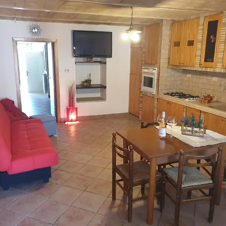 Casa Rosa Rocca San Giovanni